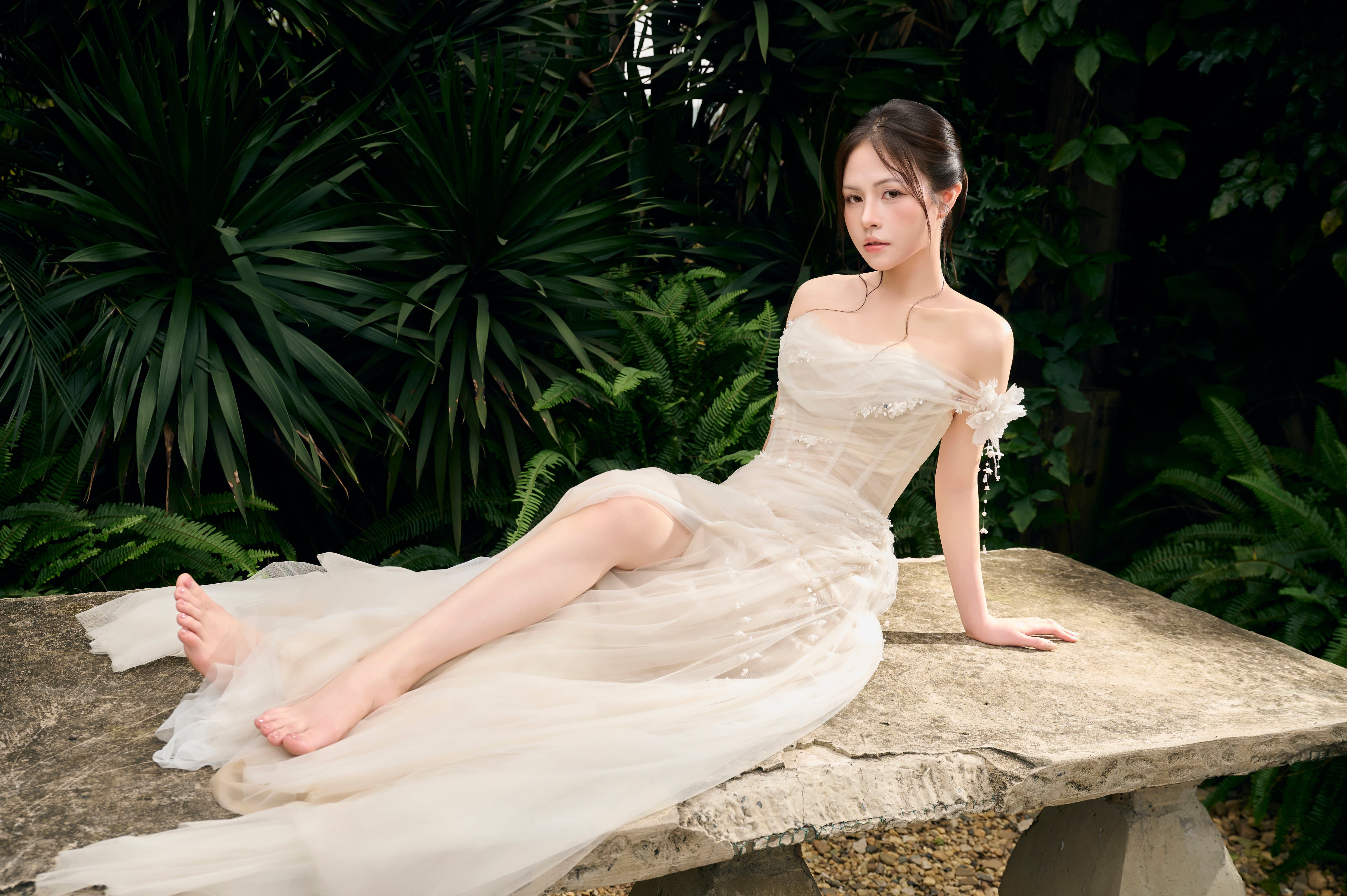 Trước ánh sáng