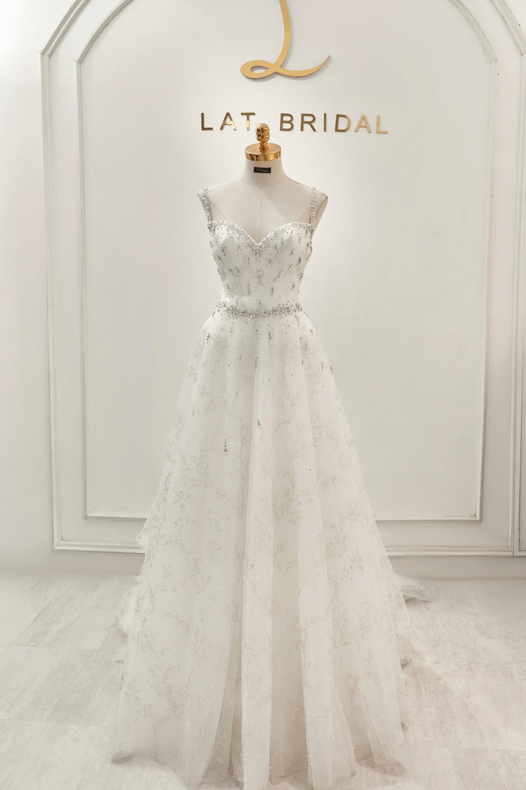 LAT Bridal — atelier story