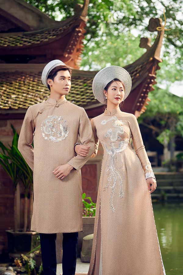 Áo dài cô dâu màu vàng đồng