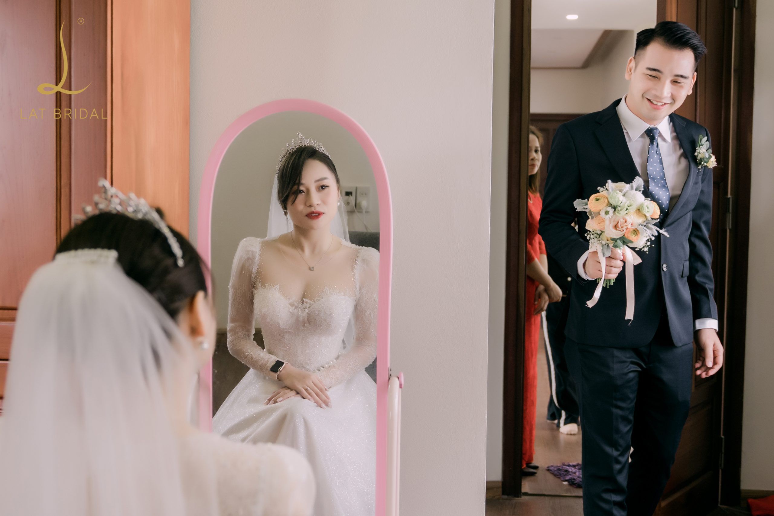 Feedback váy cưới LAT COUTURE 01 trong hôn lễ cô dâu Thảo Ly