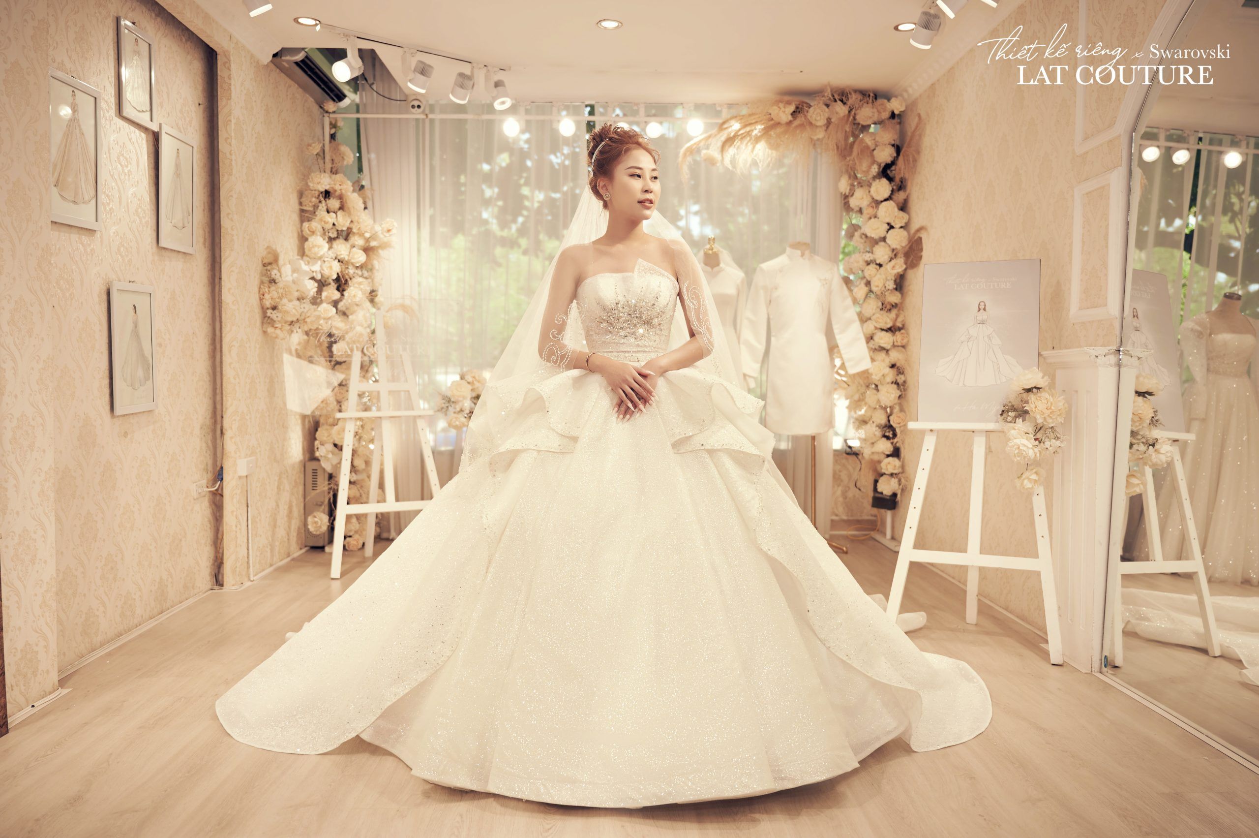 váy cưới cao cấp cho thuê của LAT BRIDAL