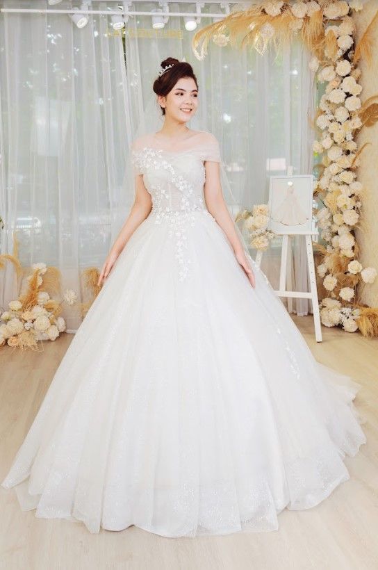 váy cưới trễ vai đẹp