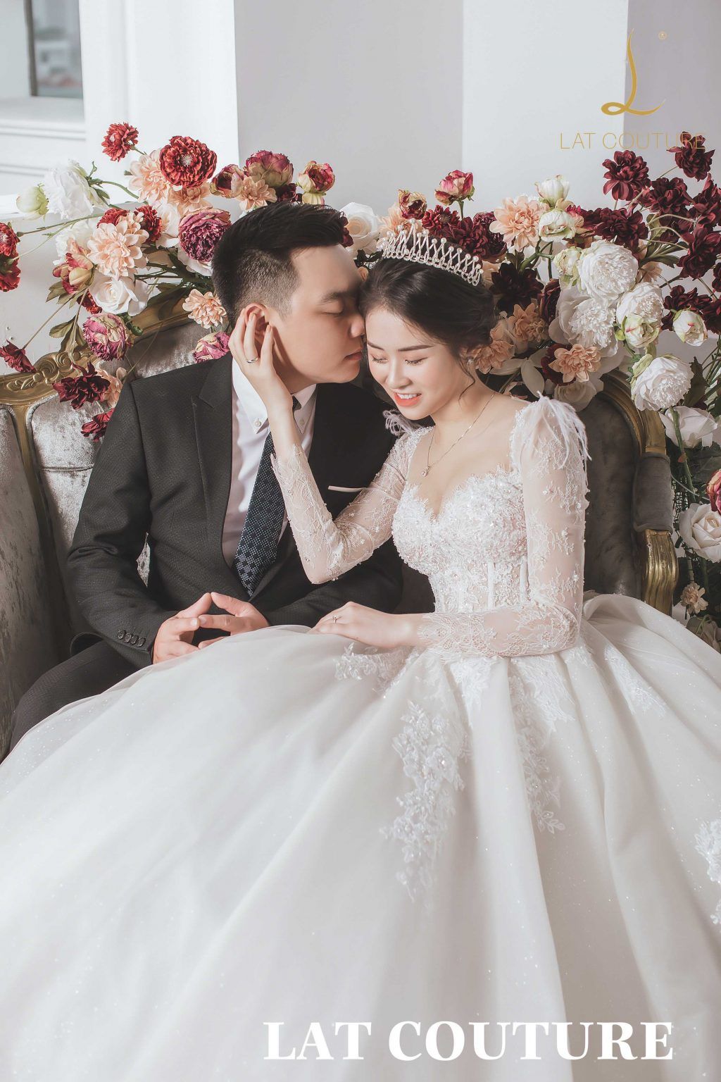 Cô dâu có nên tự thiết kế váy cưới