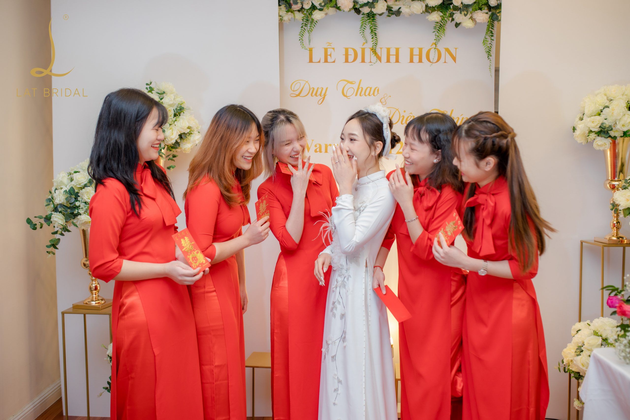 feedback áo dài Nhược Tâm của cô dâu Diệu Thuý dành cho LAT BRIDAL