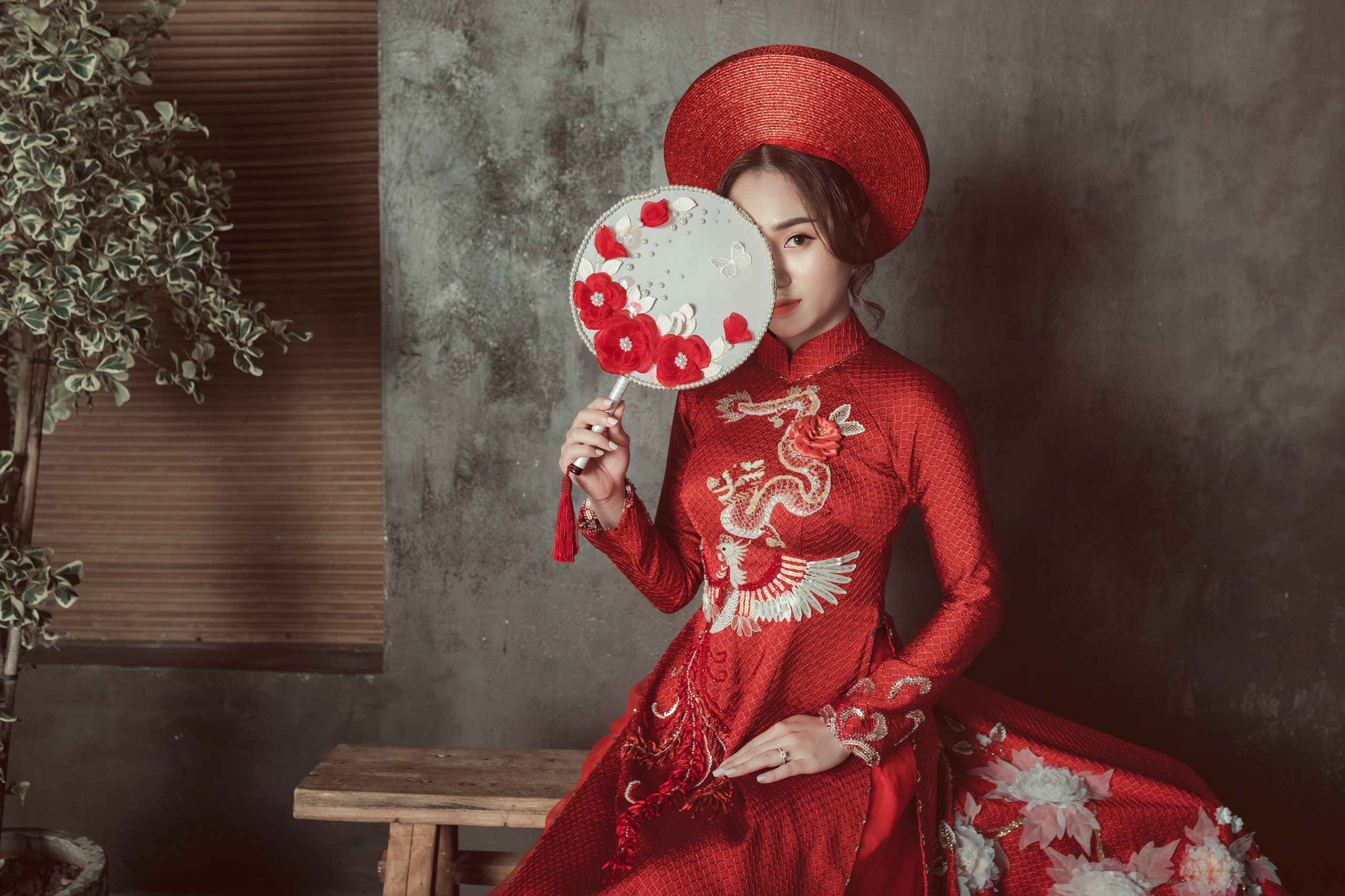 Ảnh cưới của Tú Uyên - Công Nghĩa với combo LAT COUTURE
