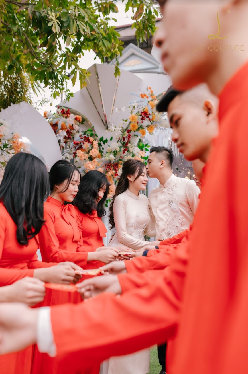 Áo dài bê tráp Đỏ Nơ