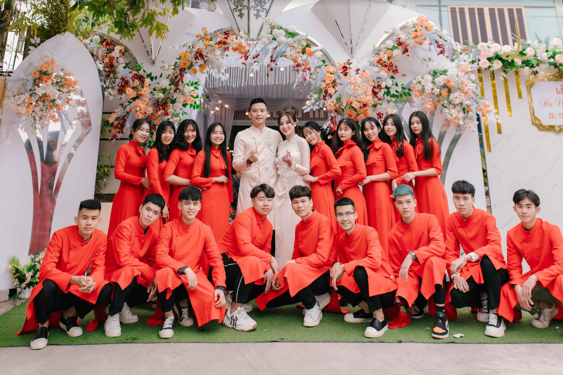 Áo dài bê tráp Đỏ Nơ