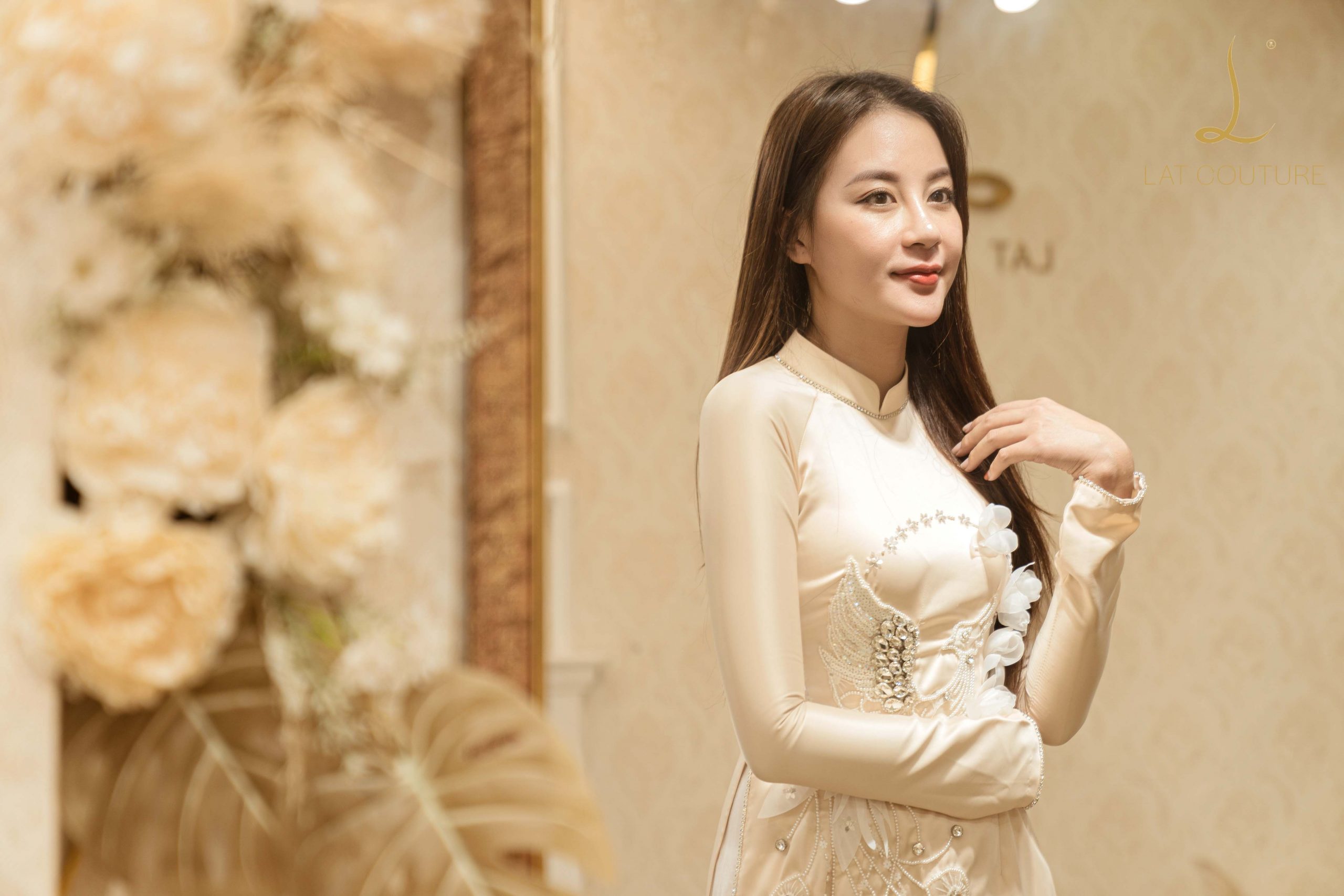 Áo dài thiết kế riêng Uyên bi