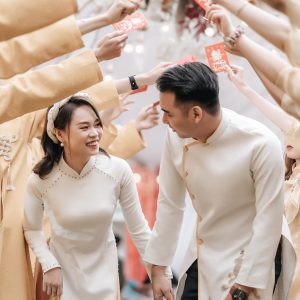 Áo dài bê lễ cách tân màu vàng đồng - Ngọc Hoàng - LAT BRIDAL