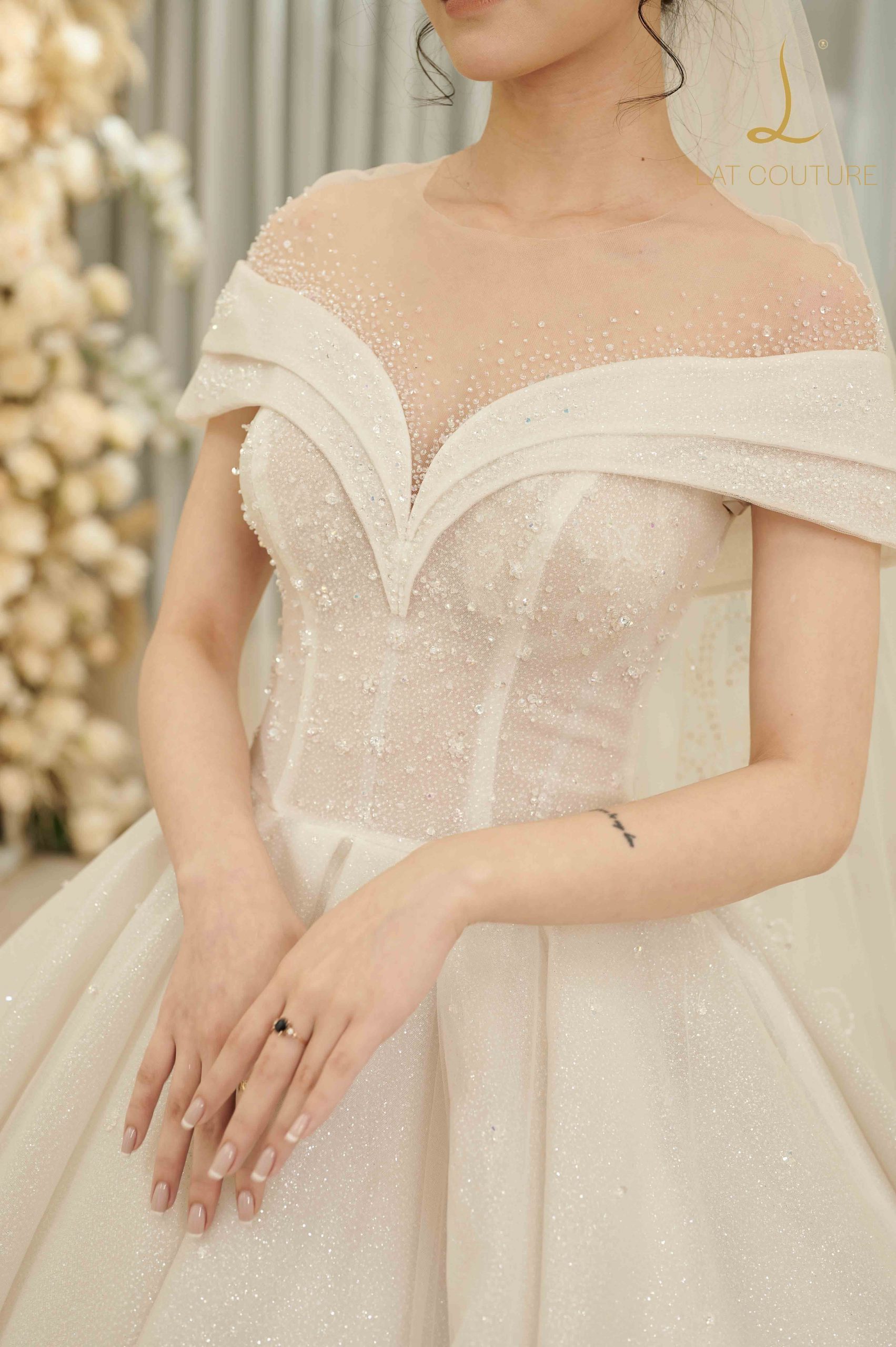 váy cưới thiết kế cao cấp LAT COUTURE 07