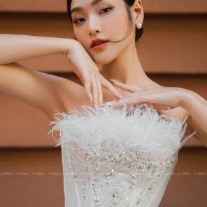 Váy cưới thiết kế Feather Dress