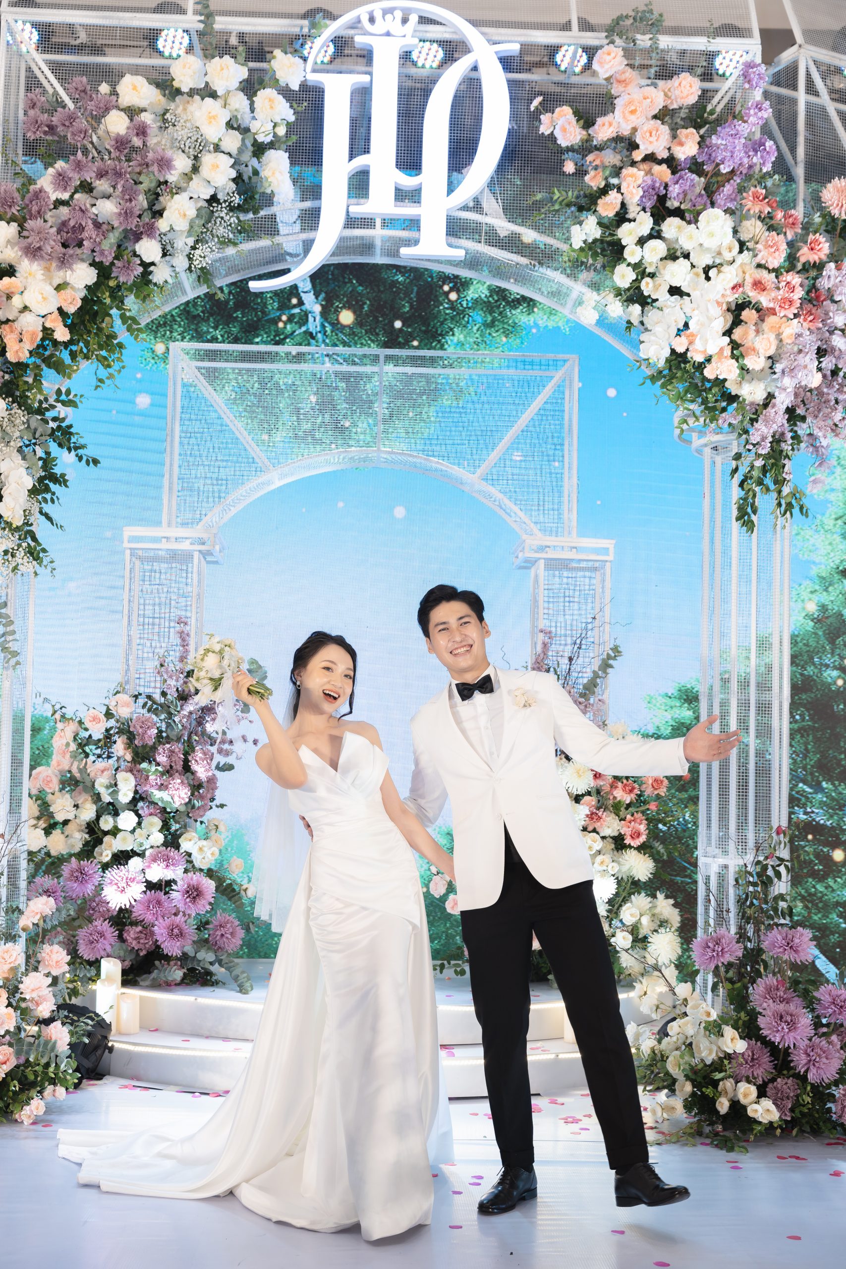 Váy cưới thiết kế Leena Minimalism - Ảnh 10