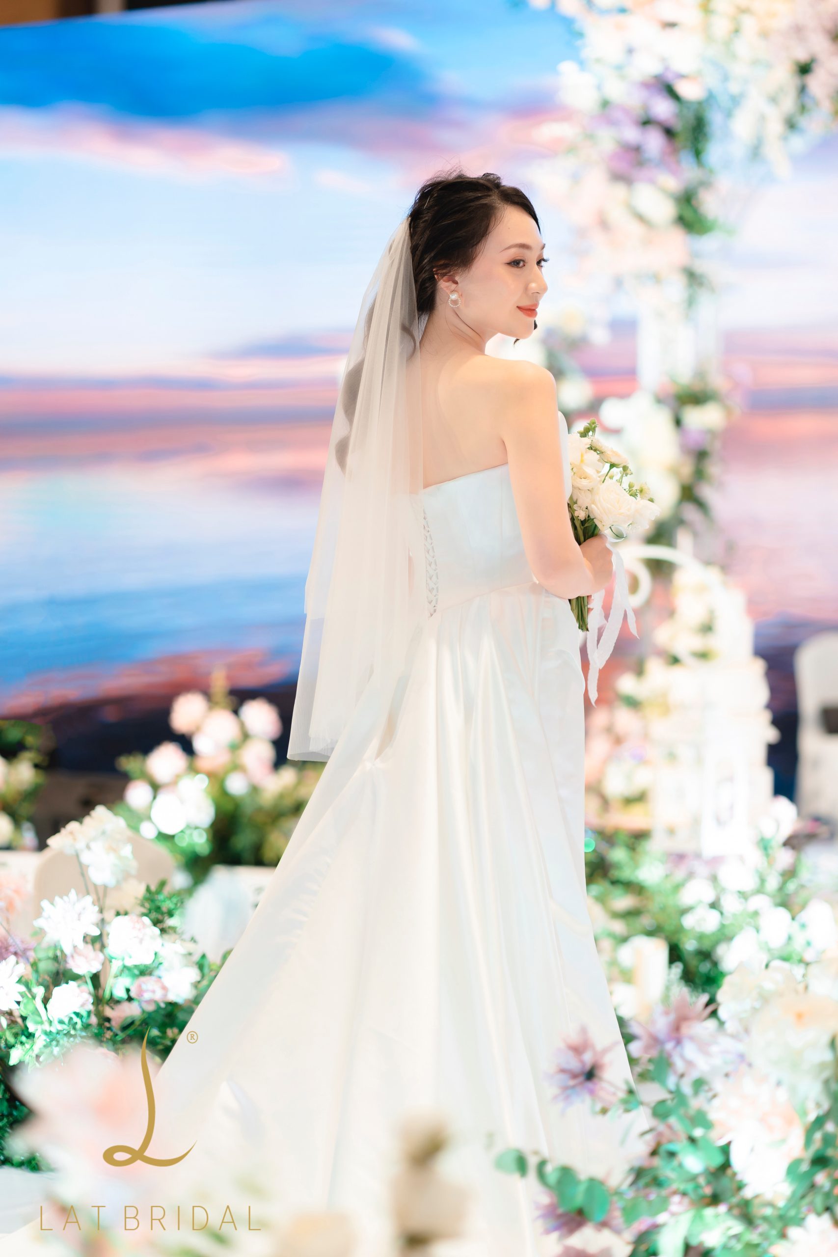 Váy cưới thiết kế Leena Minimalism - Ảnh 4