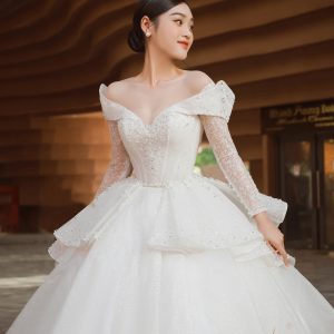 Váy cưới thiết kế Lily Dress