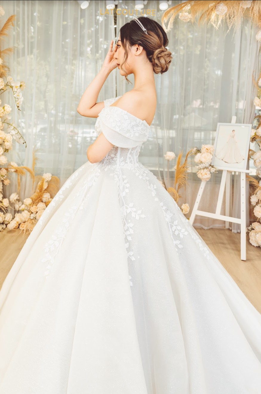 Váy cưới thiết kế riêng LAT Luxury 01