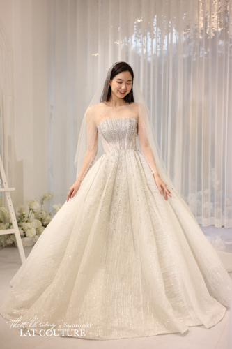 váy cưới thiết kế riêng Minh Phụng